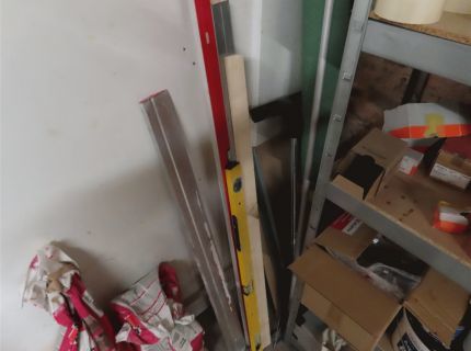 1 Posten Abziehlatten und Wasserwaagen